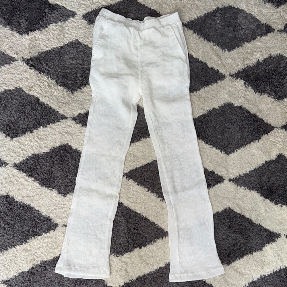 Bershka White Straight Leg gauze textured Pants size S